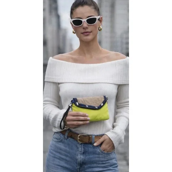 Henri Bendel Rare Neon Lime Cobalt Snakeskin Envelope Wristlet - Picture 3 of 15